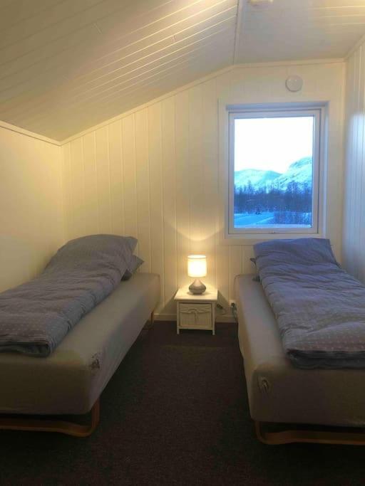 Mountainside Lodge - Breivikeidet Tromso Exterior photo